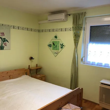 Daire Anna Garden And Wellness House